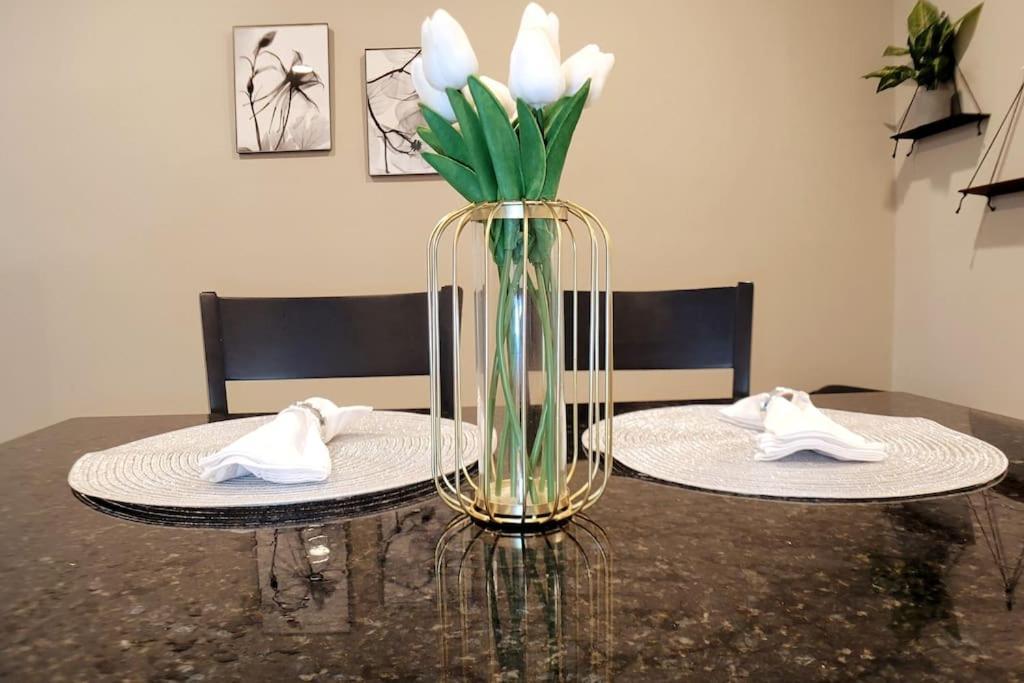 Вилла 2 Bd 2 Bath - 5 Min To Downtown Индианаполис Экстерьер фото