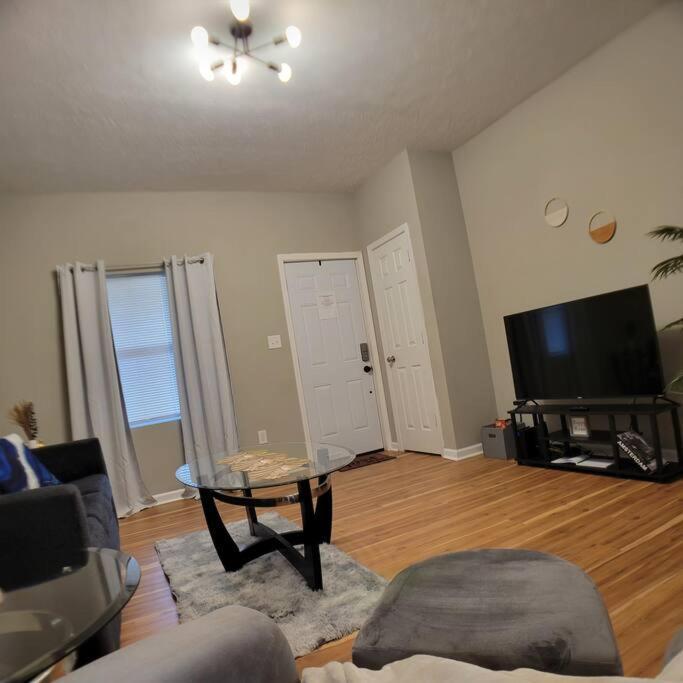 Вилла 2 Bd 2 Bath - 5 Min To Downtown Индианаполис Экстерьер фото